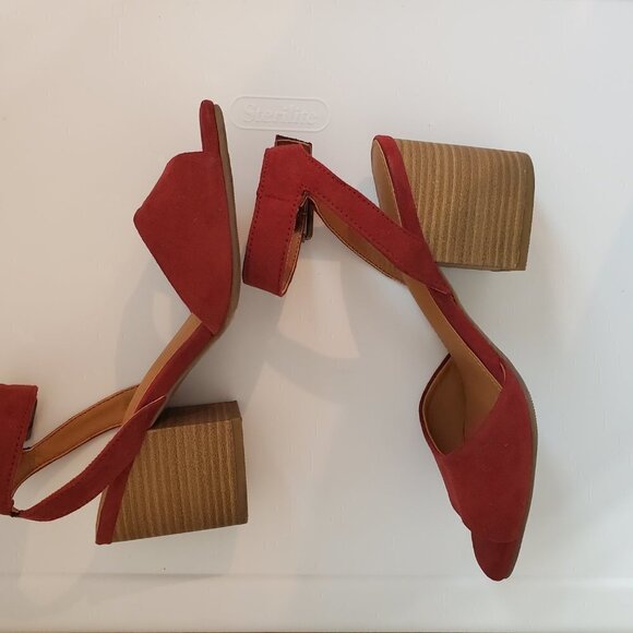 Universal Thread Megan Stacked Chunky Heel Ankle Strap Sandal Red Suede Shoes - Picture 8 of 14